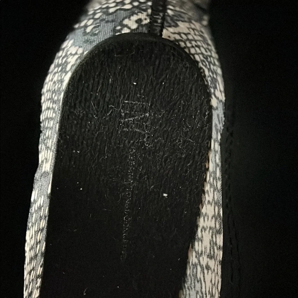 INC International‎ Concepts Black Snake Print Rain Boots